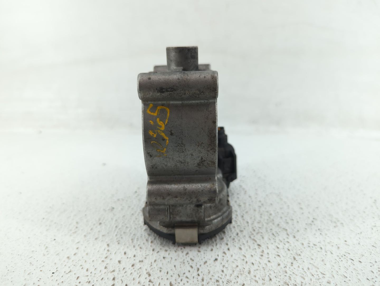 2012-2015 Mercedes-Benz C250 Throttle Body P/N:266 141 05 25 2661410525 Fits OEM Used Auto Parts - Oemusedautoparts1.com