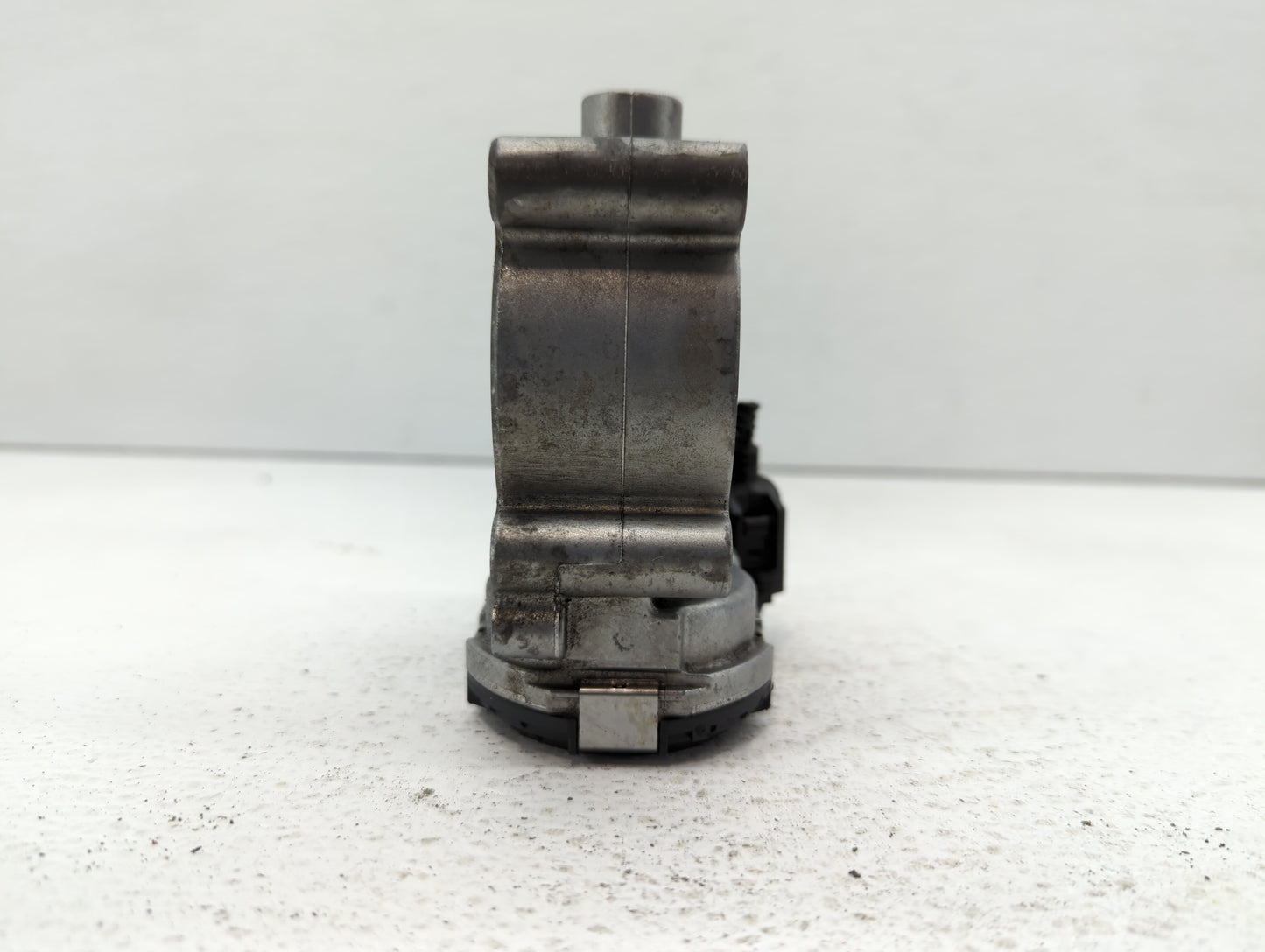 2012-2015 Mercedes-Benz C250 Throttle Body P/N:266 141 05 25 2661410525 Fits OEM Used Auto Parts - Oemusedautoparts1.com