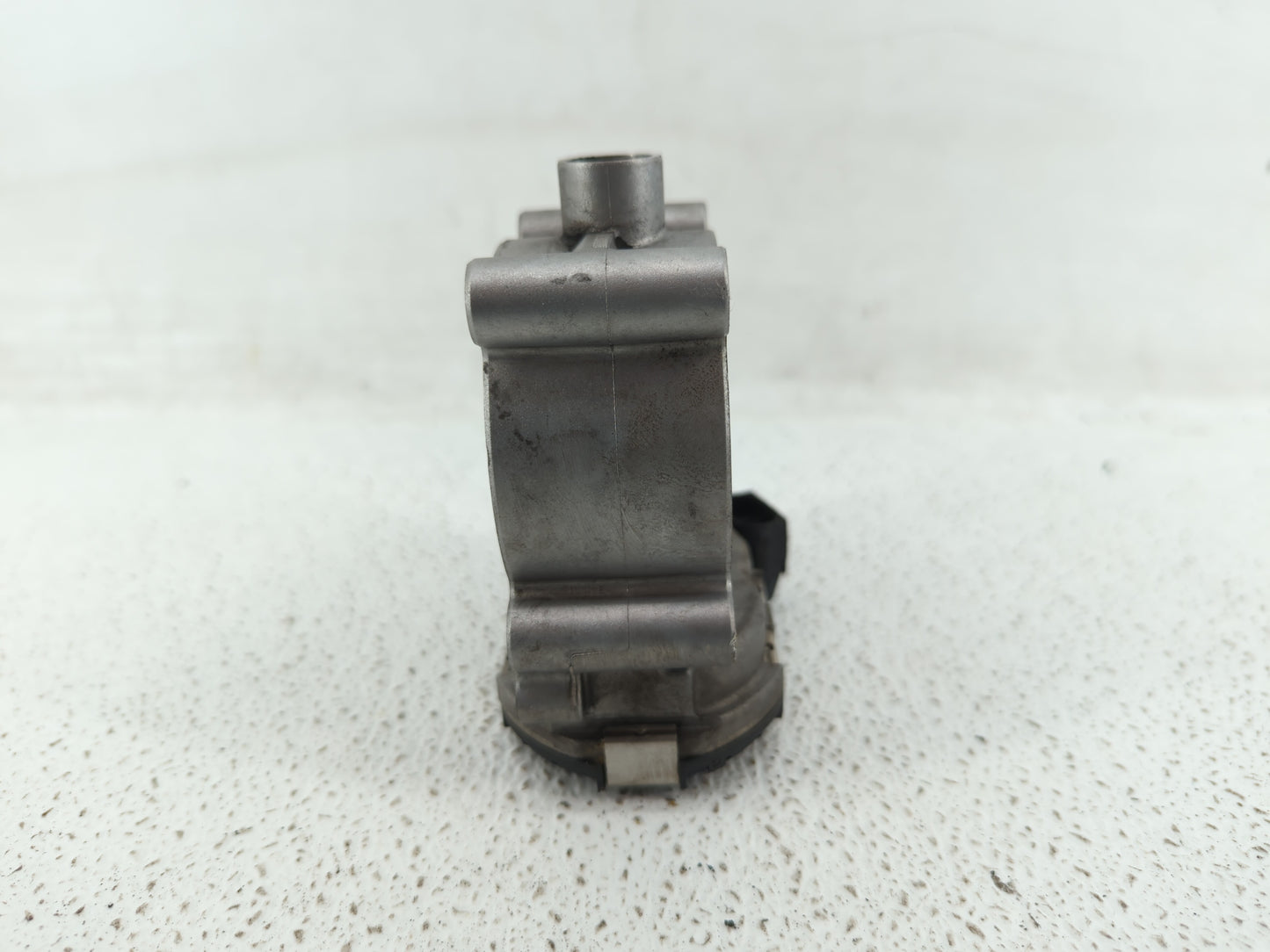 2012-2015 Mercedes-Benz C250 Throttle Body P/N:266 141 05 25 2661410525 Fits OEM Used Auto Parts - Oemusedautoparts1.com