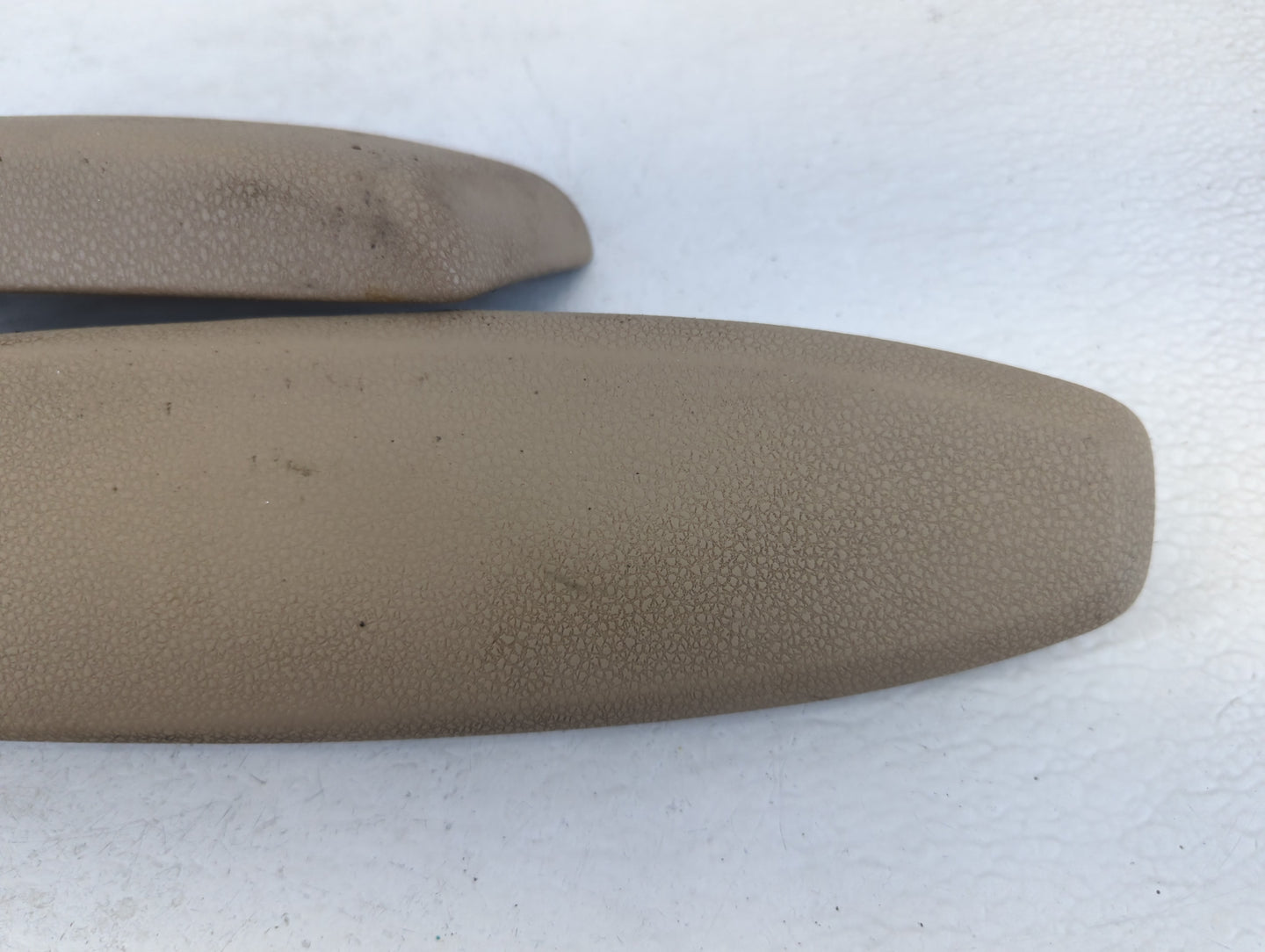 2012 Mercedes-benz C250 Center Console Armrest Cover Lid Beige - Oemusedautoparts1.com
