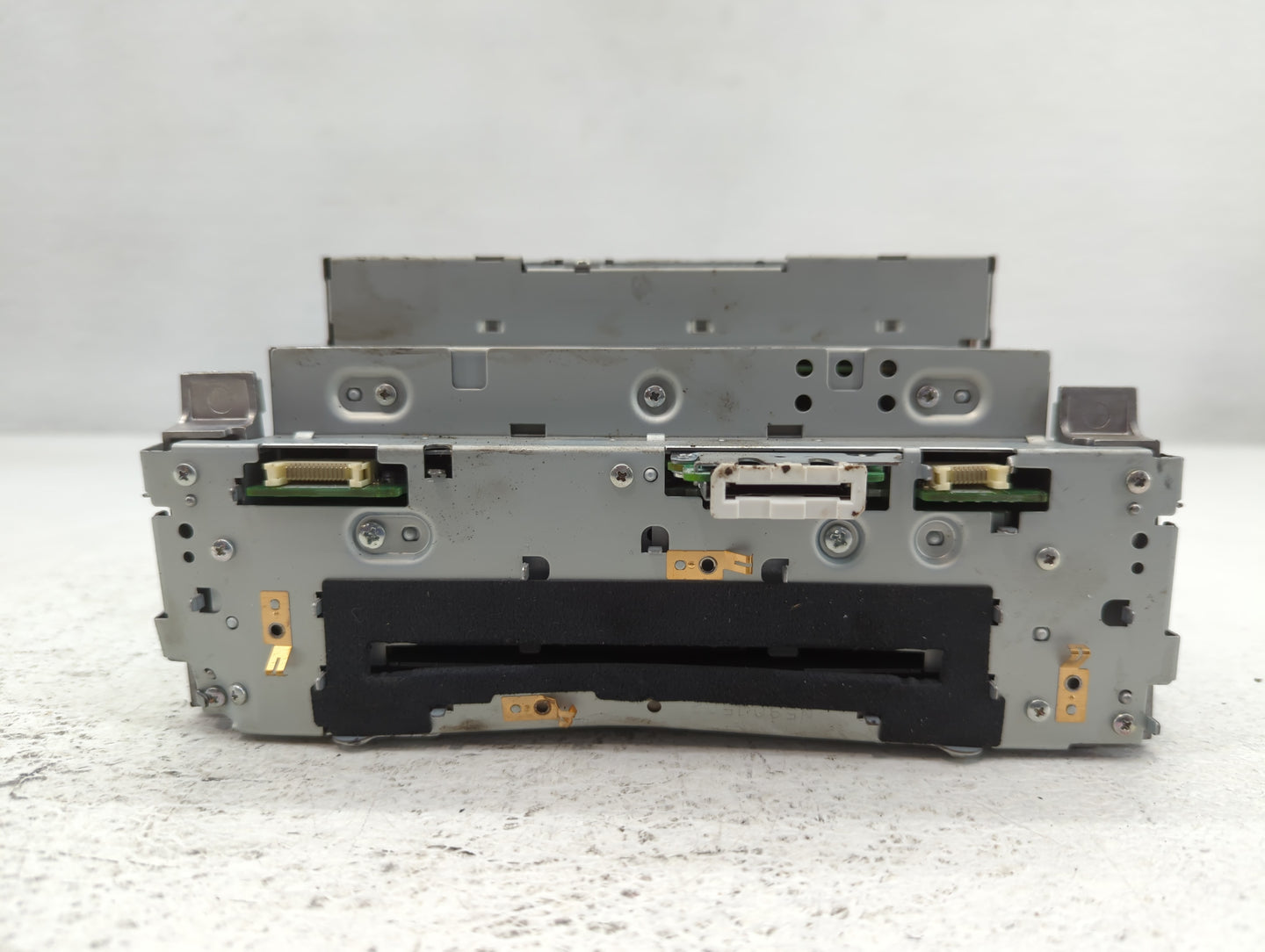 2012-2012 Mercedes-benz C250 Am Fm Cd Player Radio Receiver - Oemusedautoparts1.com