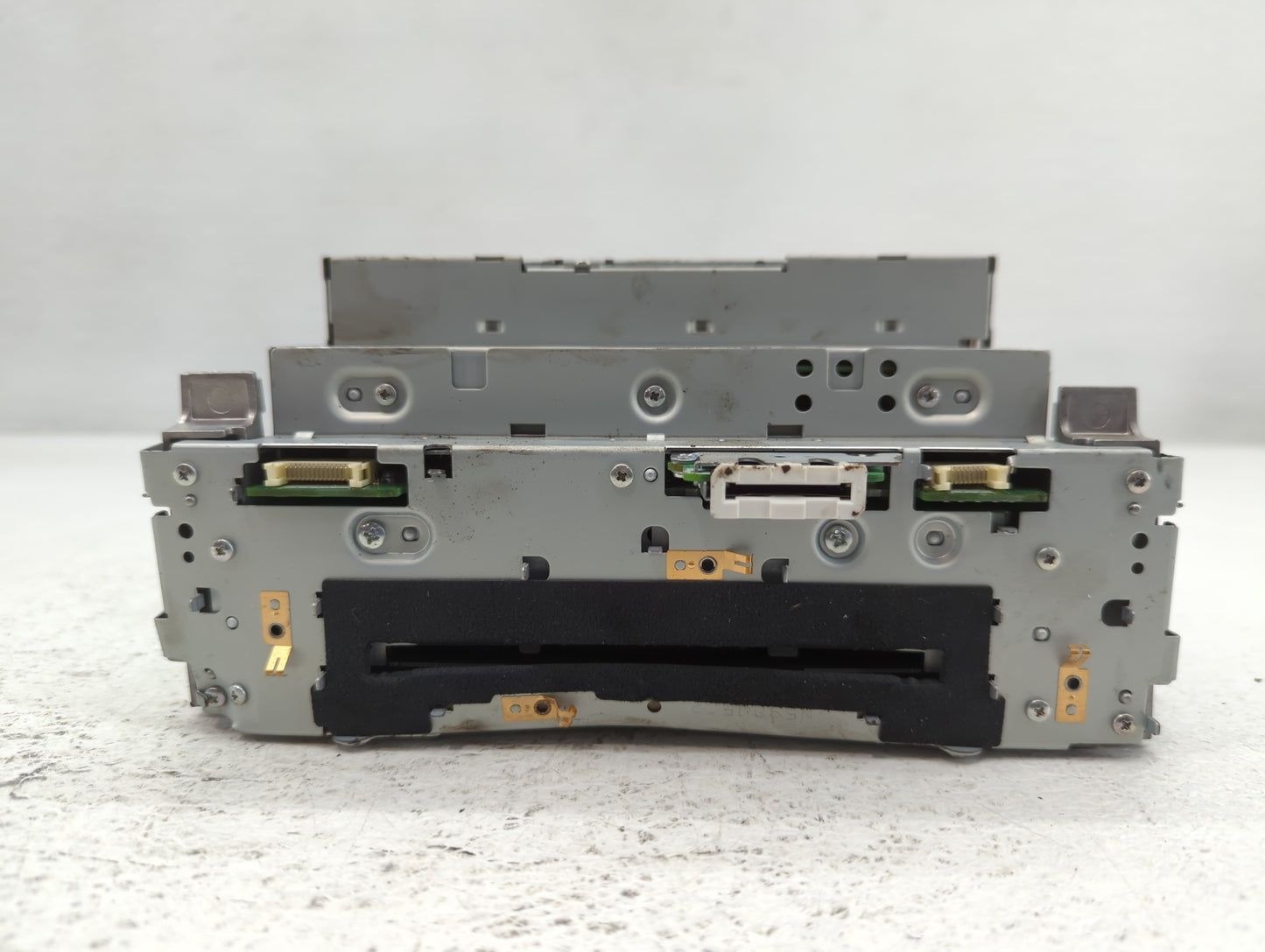 2012-2012 Mercedes-benz C250 Am Fm Cd Player Radio Receiver - Oemusedautoparts1.com
