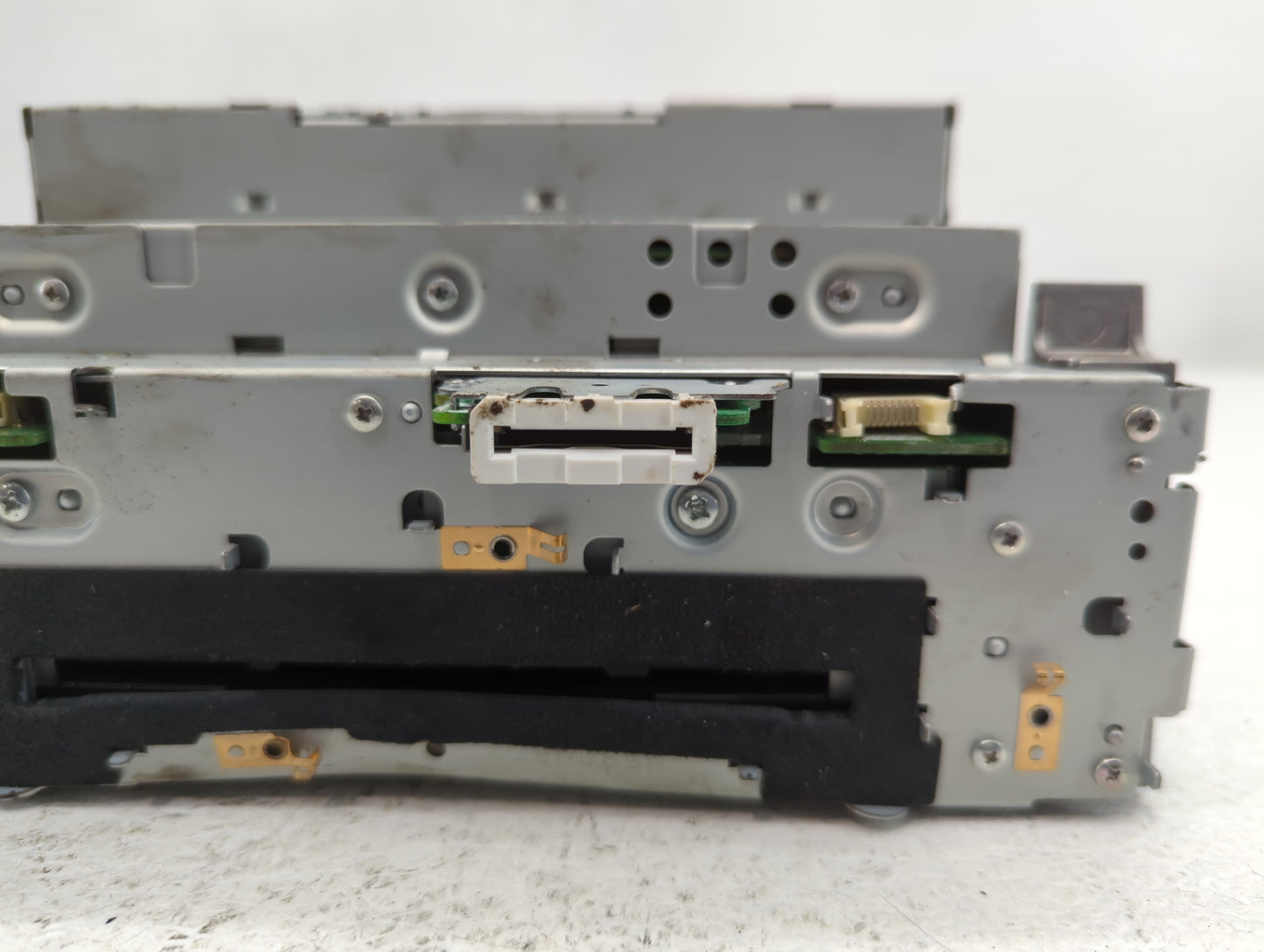 2012-2012 Mercedes-benz C250 Am Fm Cd Player Radio Receiver - Oemusedautoparts1.com