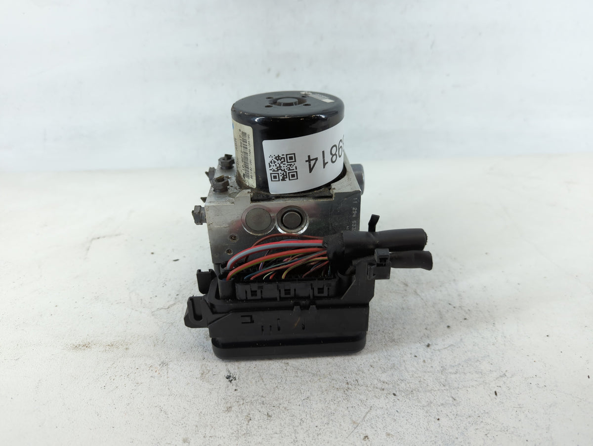2012 Mercedes-Benz C250 Anti-Lock Brake ABS Pump Module Actuator OEM P/N:A 172 431 25 12 Fits OEM Used Auto Parts - Oemuseda