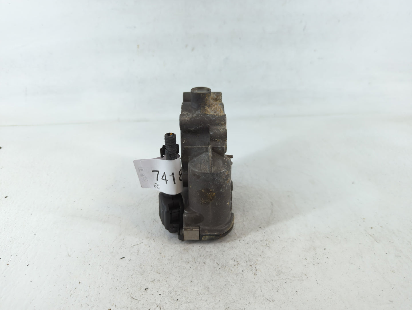 2012-2015 Mercedes-Benz C250 Throttle Body P/N:A 266 141 02 25 Fits Fits 2006 2007 2008 2009 2010 2011 2012 2013 2014 2015 O