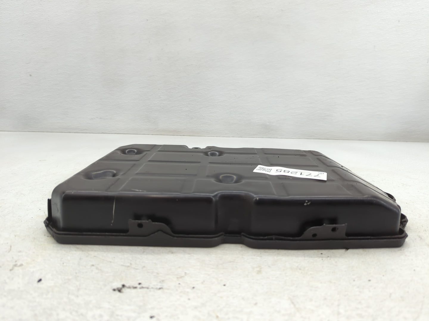2010-2012 Mercedes-Benz C250 Engine Oil Pan P/N:A 222 27005 12 Fits Fits 2008 2009 2010 2011 2012 OEM Used Auto Parts - Oemu