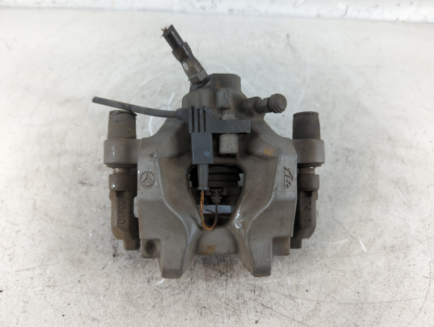 2010-2015 Mercedes-benz C250 Rear Driver Left Brake Caliper - Oemusedautoparts1.com