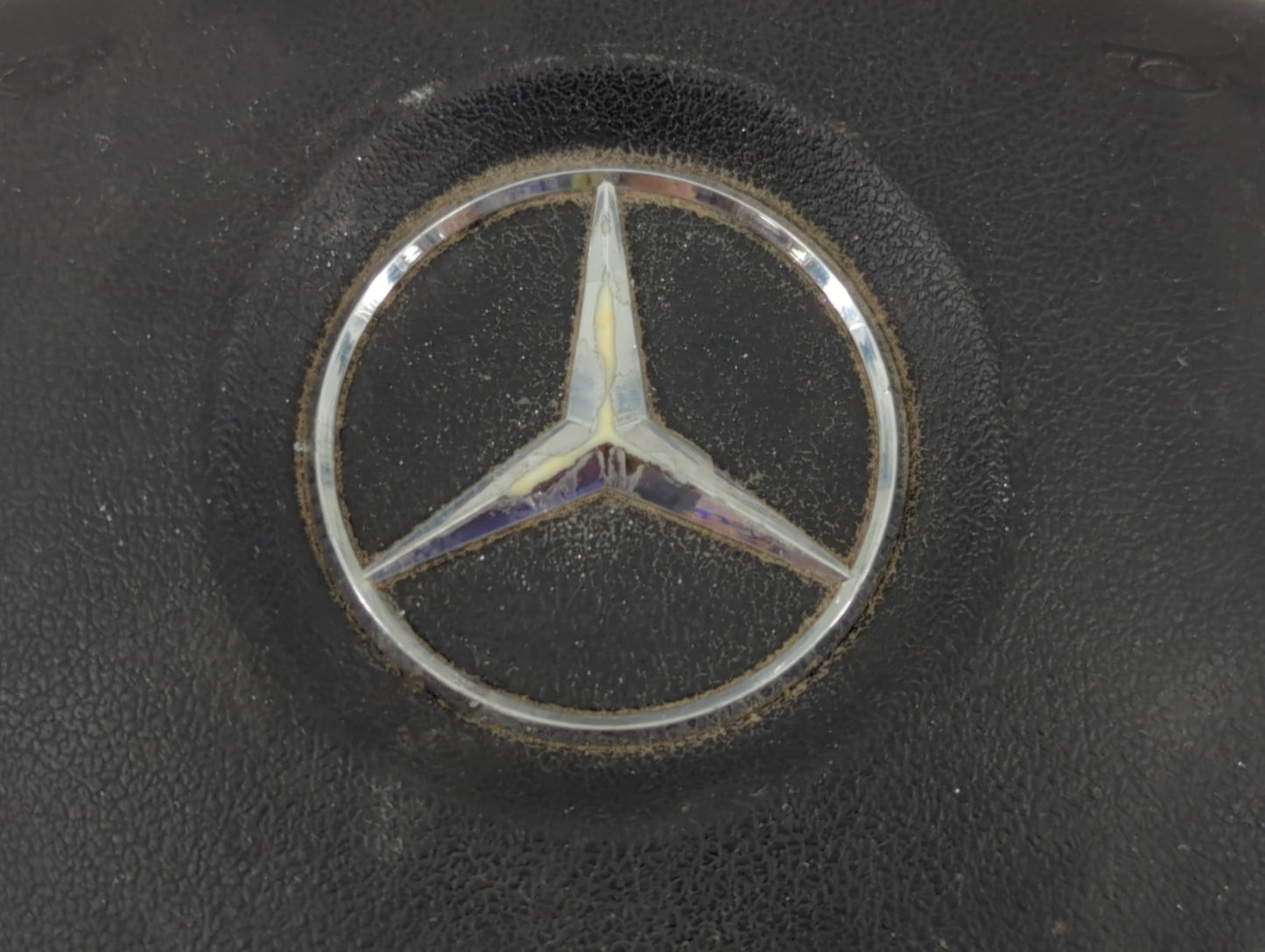 2012 Mercedes-Benz C250 Air Bag Driver Left Steering Wheel Mounted Fits OEM Used Auto Parts - Oemusedautoparts1.com