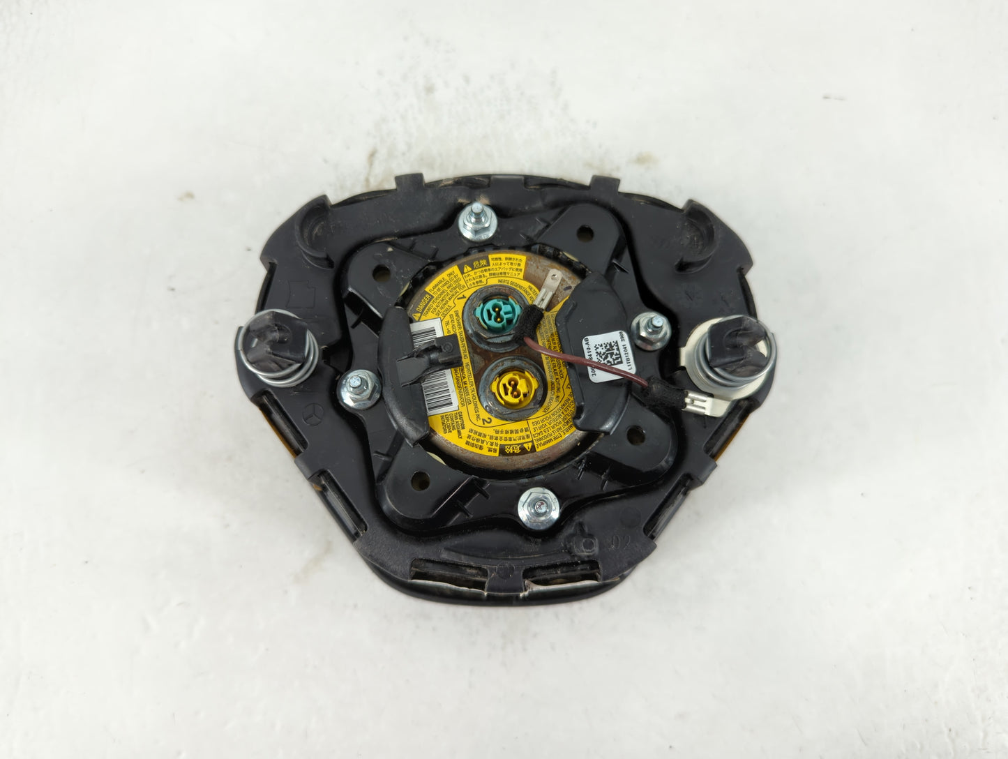 2012 Mercedes-Benz C250 Air Bag Driver Left Steering Wheel Mounted Fits OEM Used Auto Parts - Oemusedautoparts1.com