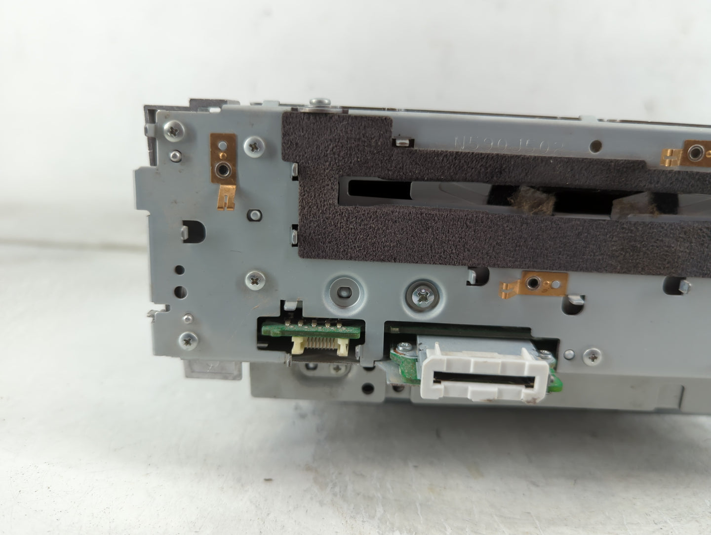 2012 Mercedes-Benz C250 Radio AM FM Cd Player Receiver Replacement P/N:A 204 900 72 09 Fits OEM Used Auto Parts - Oemusedaut