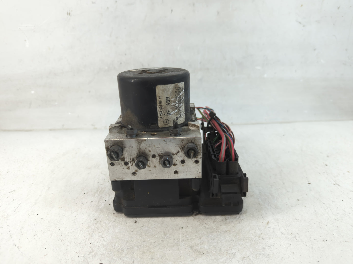 2012 Mercedes-Benz C250 ABS Pump Control Module Replacement P/N:A 204 431 68 12 Fits OEM Used Auto Parts - Oemusedautoparts1