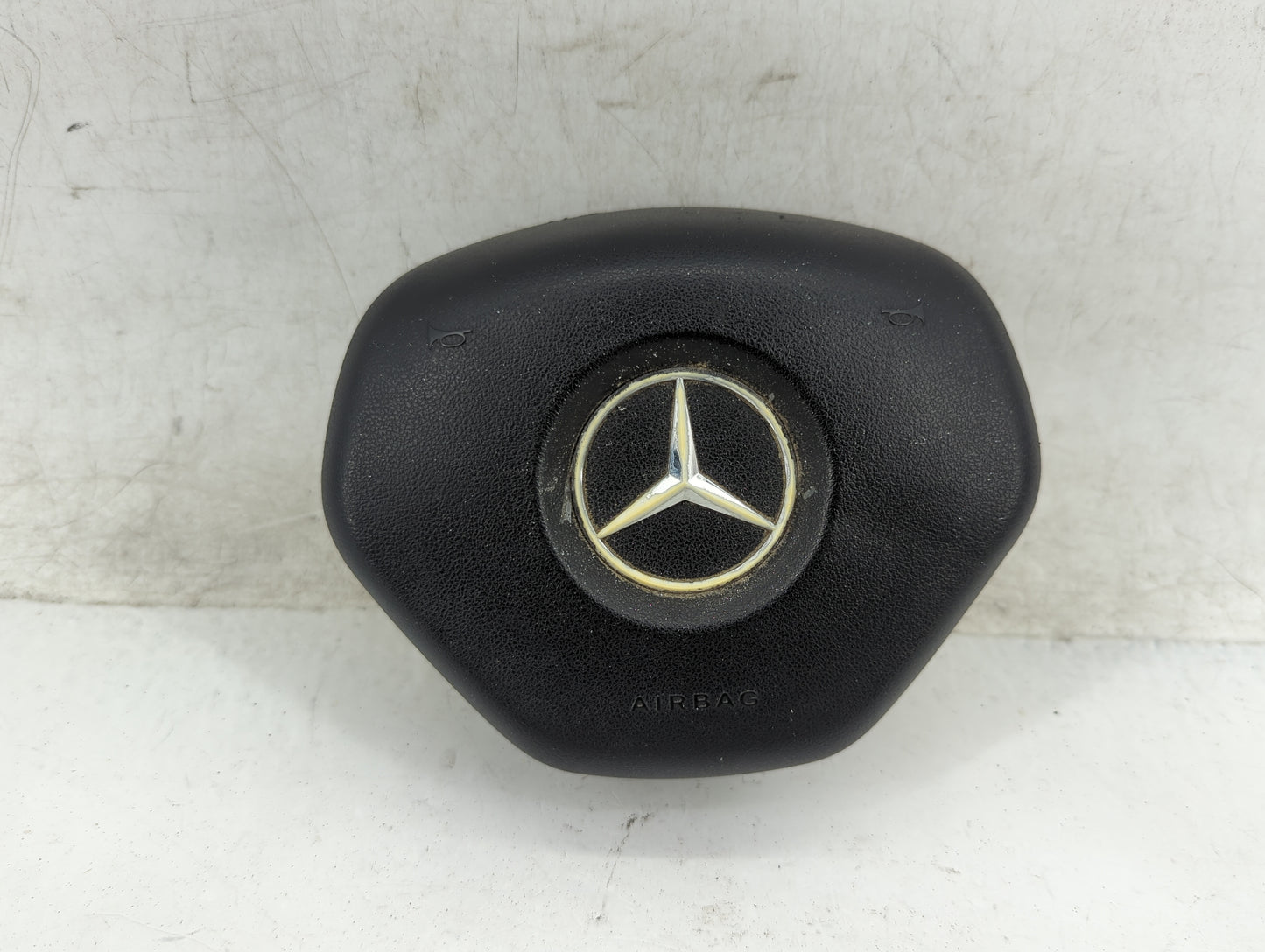 2012 Mercedes-Benz C300 Air Bag Driver Left Steering Wheel Mounted P/N:2188601802 Fits OEM Used Auto Parts - Oemusedautopart