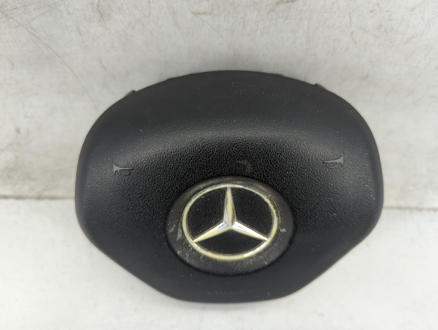 2012 Mercedes-Benz C300 Air Bag Driver Left Steering Wheel Mounted P/N:2188601802 Fits OEM Used Auto Parts - Oemusedautopart