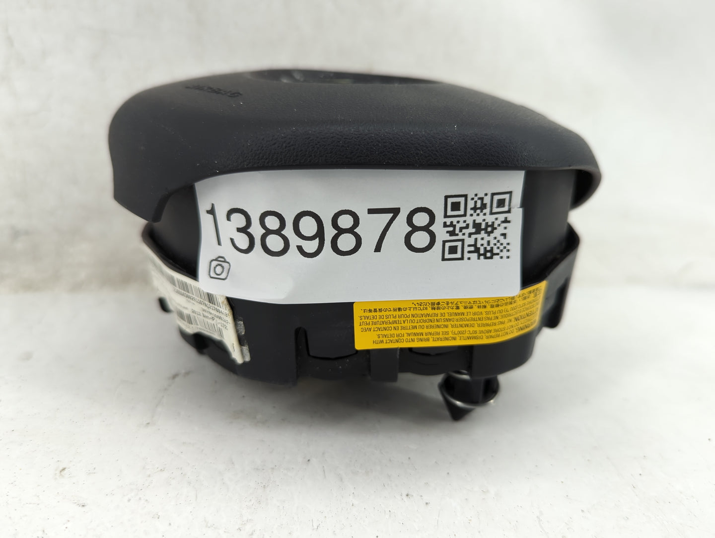 2012 Mercedes-Benz C300 Air Bag Driver Left Steering Wheel Mounted P/N:2188601802 Fits OEM Used Auto Parts - Oemusedautopart