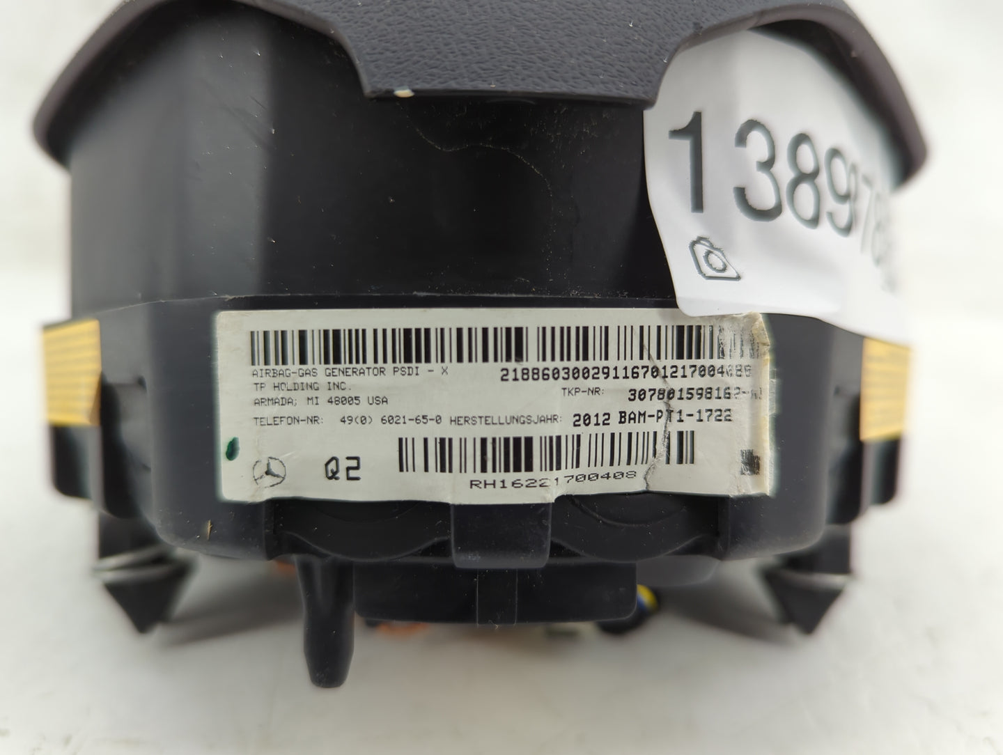 2012 Mercedes-Benz C300 Air Bag Driver Left Steering Wheel Mounted P/N:2188601802 Fits OEM Used Auto Parts - Oemusedautopart