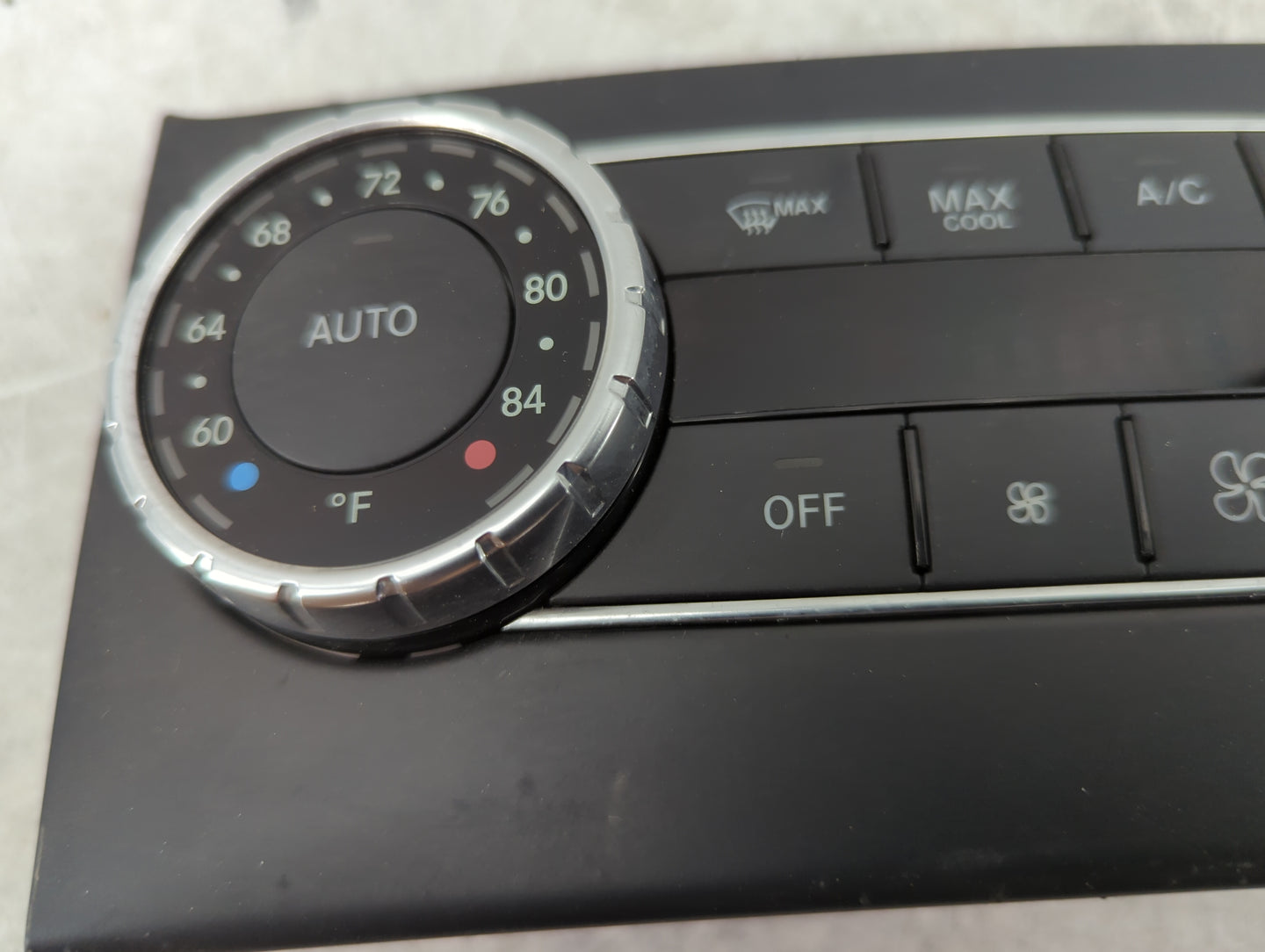 2012 Mercedes-Benz C300 Climate Control Module Temperature AC/Heater Replacement P/N:A 204 900 40 03 Fits Fits 2013 OEM Used
