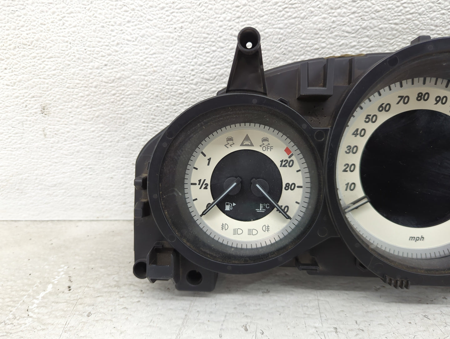 2012 Mercedes-Benz C300 Instrument Cluster Speedometer Gauges Miles: Fits OEM Used Auto Parts - Oemusedautoparts1.com