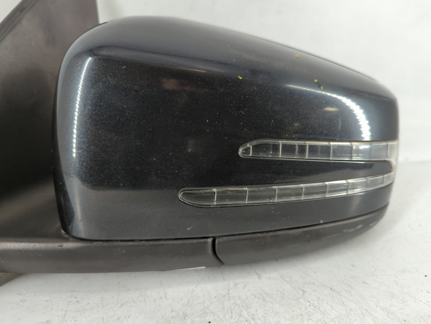 2012-2015 Mercedes-Benz C63 Amg Driver Side View Mirror - Left Door Mirror OEM Used - Oemusedautoparts1.com