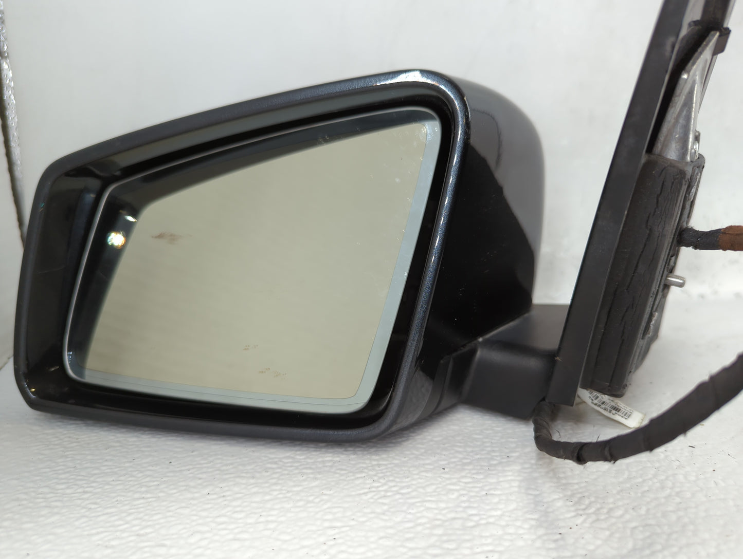 2012-2015 Mercedes-Benz C63 Amg Driver Side View Mirror - Left Door Mirror OEM Used - Oemusedautoparts1.com