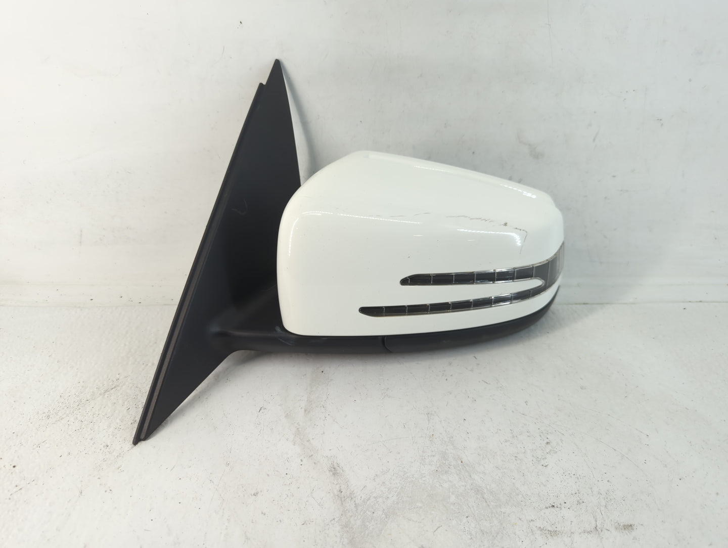 2012 Mercedes-Benz C63 Amg Driver Side View Mirror - Left Door Mirror OEM Used - Oemusedautoparts1.com