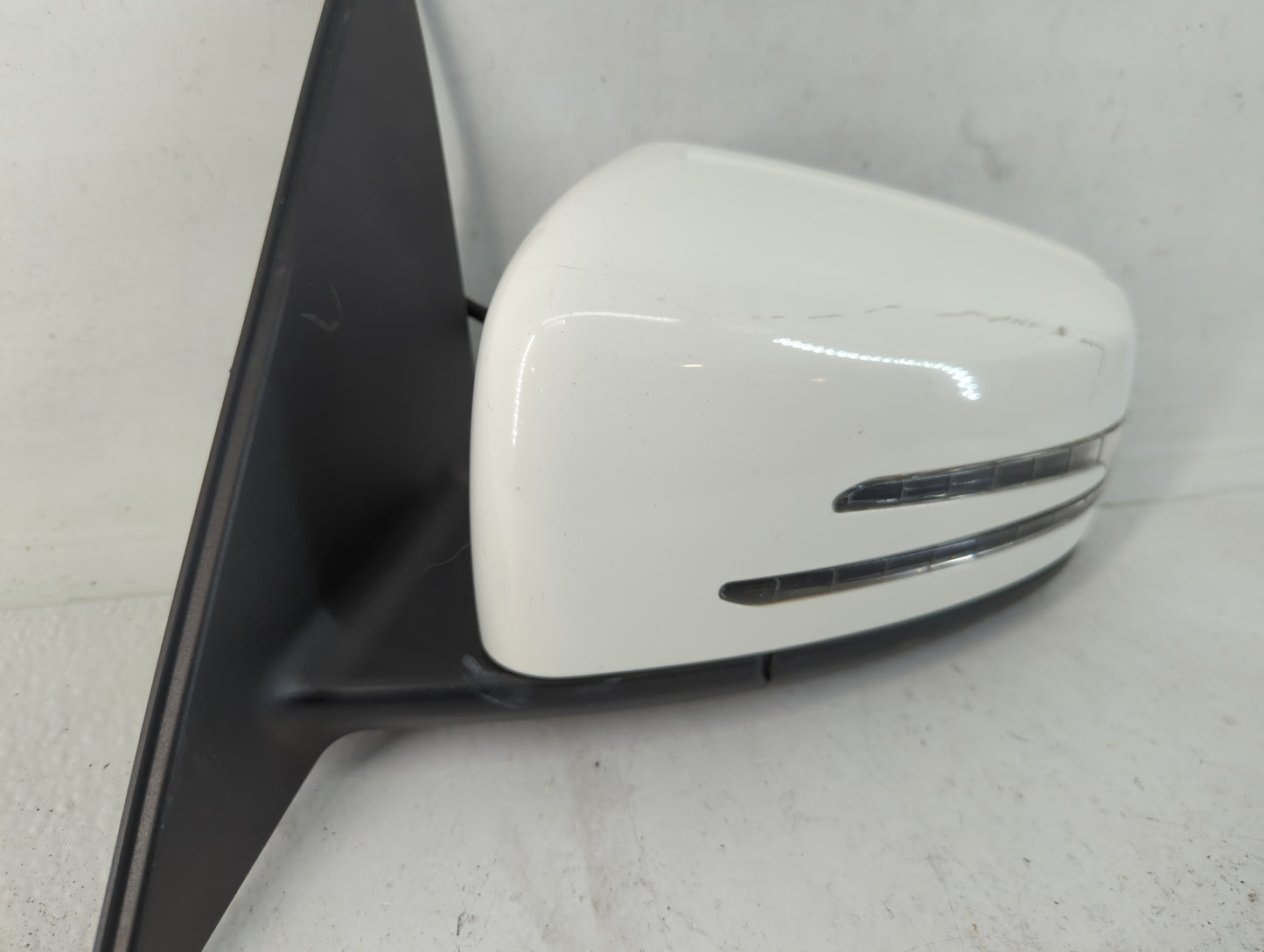 2012 Mercedes-Benz C63 Amg Driver Side View Mirror - Left Door Mirror OEM Used - Oemusedautoparts1.com
