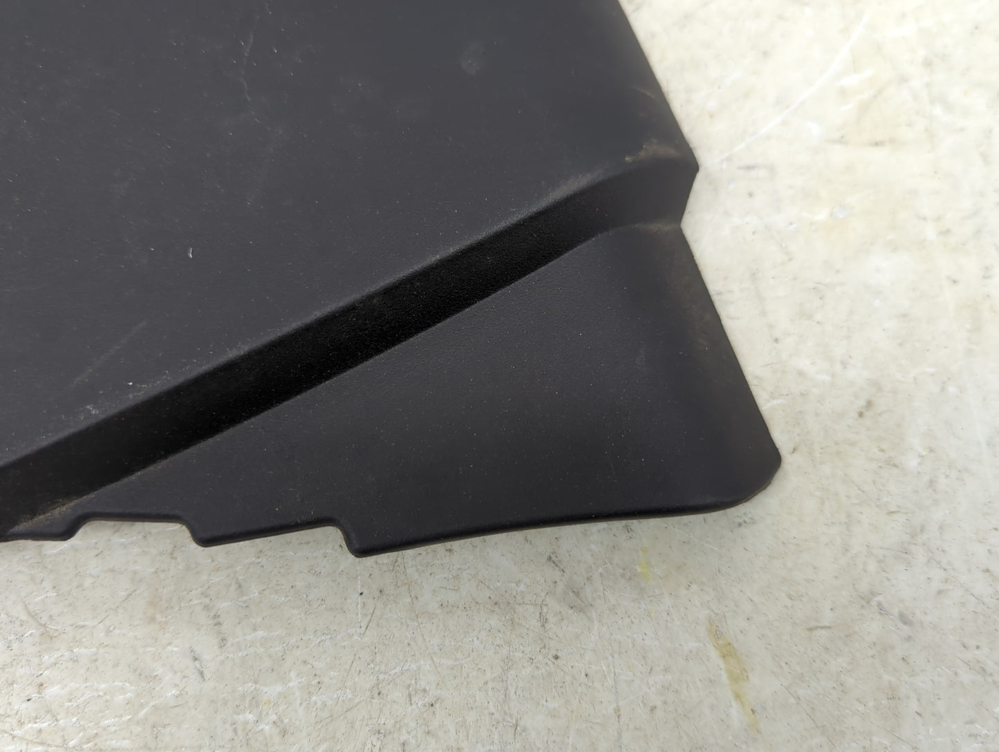 2012 Mercedes-benz Cls550 Engine Cover - Oemusedautoparts1.com