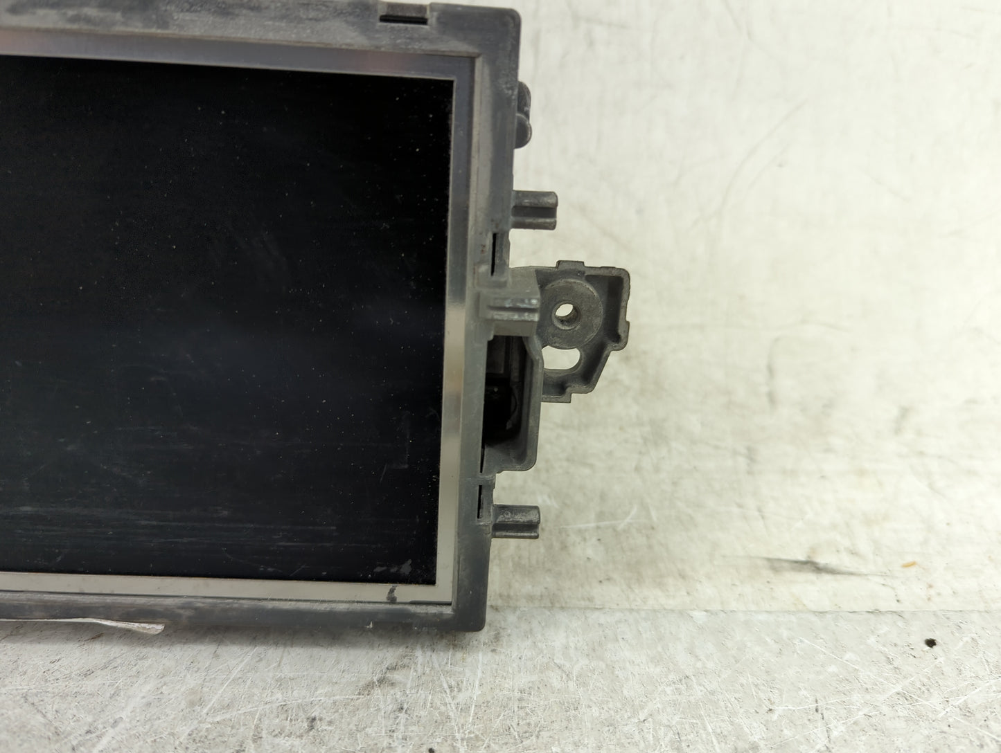 Mercedes-benz E-class Information Display Screen - Oemusedautoparts1.com