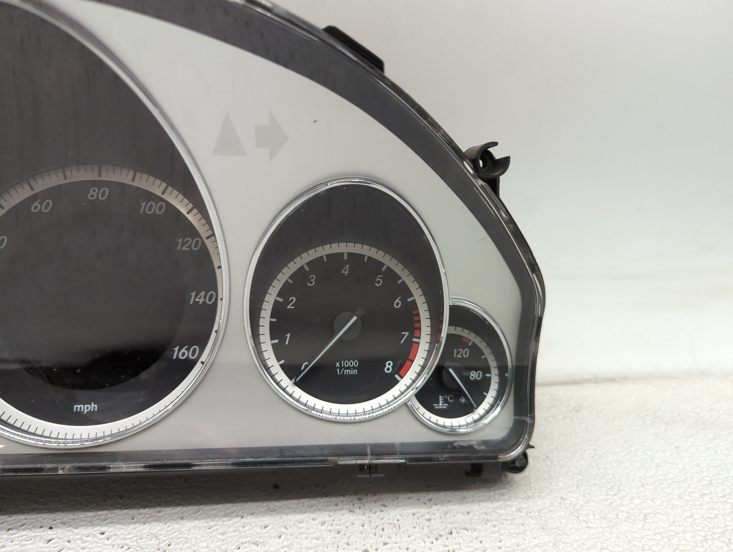 2012 Mercedes-Benz E-Class Instrument Cluster Speedometer Gauges P/N:A2129004213 A2C33061900 Miles:82K Fits OEM Used Auto Pa
