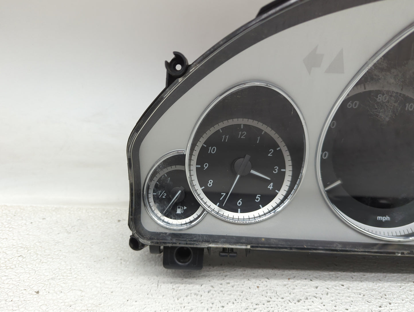 2012 Mercedes-Benz E-Class Instrument Cluster Speedometer Gauges P/N:A2129004213 2129014102, A2C33061900 Miles:166K Fits OEM