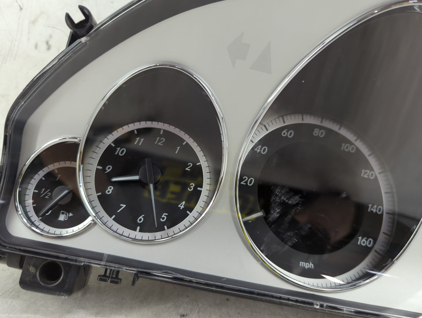 2012 Mercedes-Benz E-Class Instrument Cluster Speedometer Gauges P/N:A2129004213 A2C53257171, A2129001102 Miles:29K Fits OEM