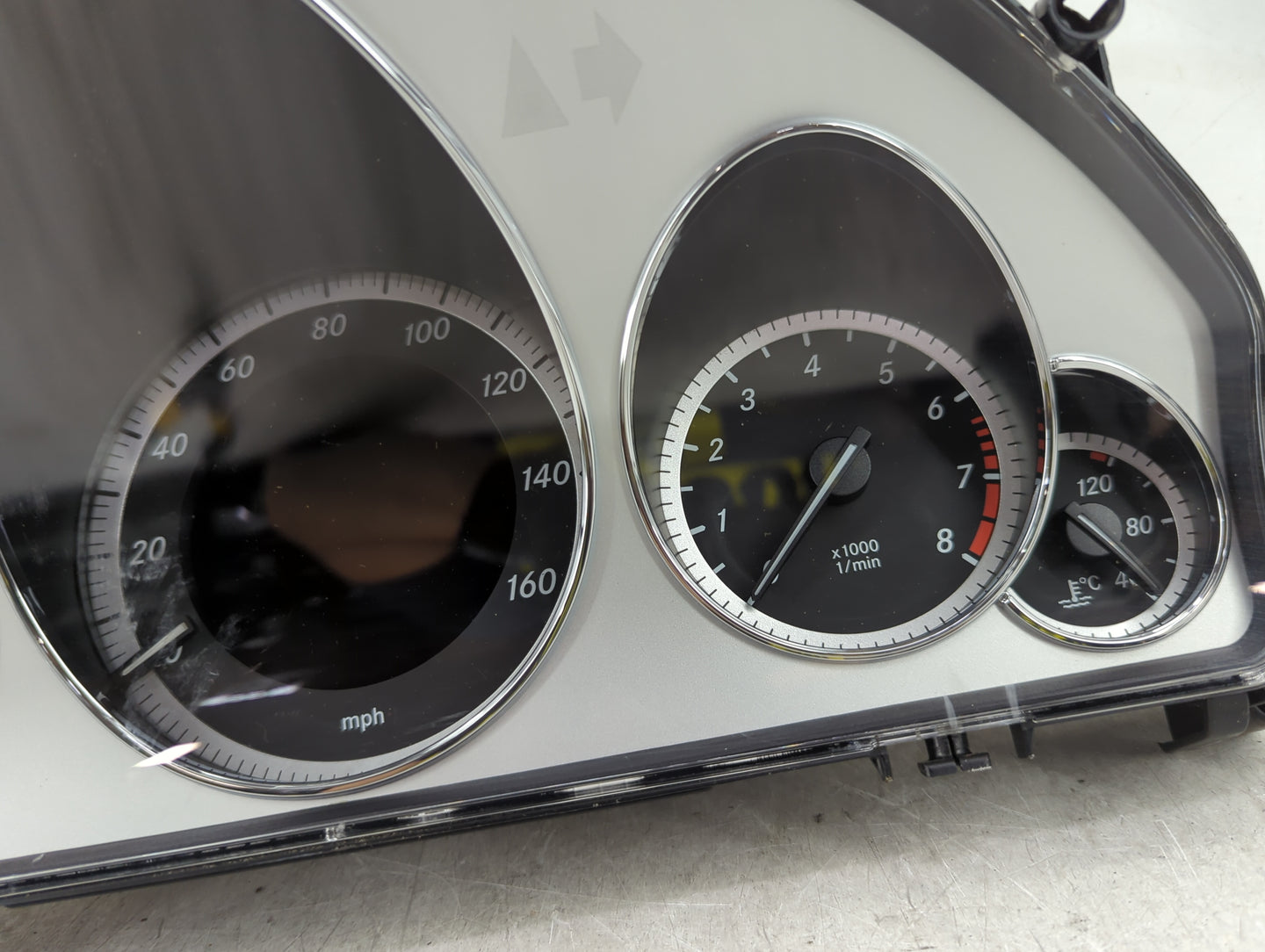 2012 Mercedes-Benz E-Class Instrument Cluster Speedometer Gauges P/N:A2129004213 A2C53257171, A2129001102 Miles:29K Fits OEM