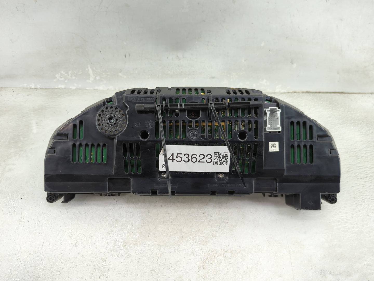2012 Mercedes-Benz E-Class Instrument Cluster Speedometer Gauges P/N:A2129004213 A2C33061900 Miles:91K Fits OEM Used Auto Pa