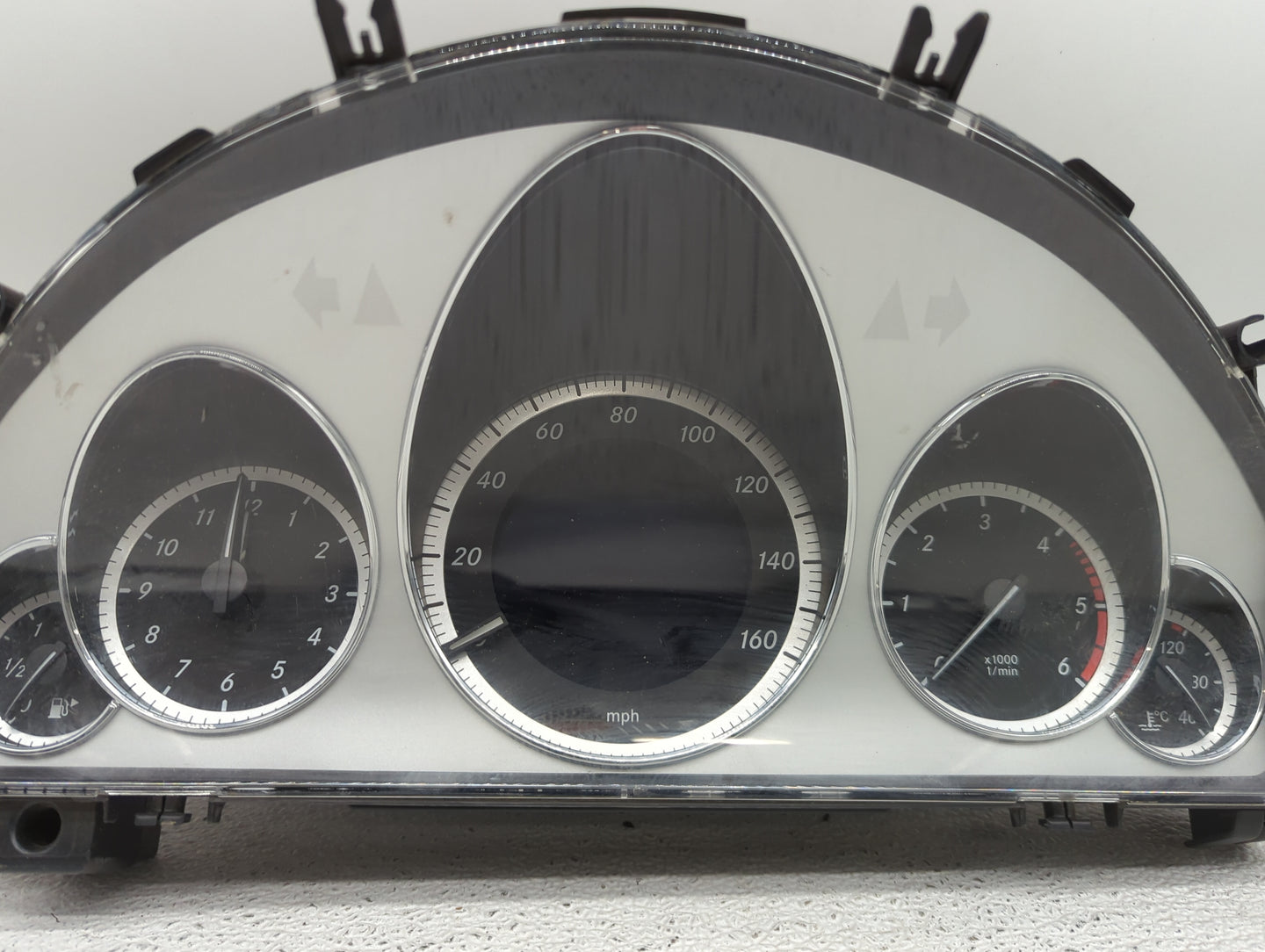 2012 Mercedes-Benz E-Class Instrument Cluster Speedometer Gauges P/N:A2129004313 A2C33062000, A2C53257171 Miles:67K Fits OEM