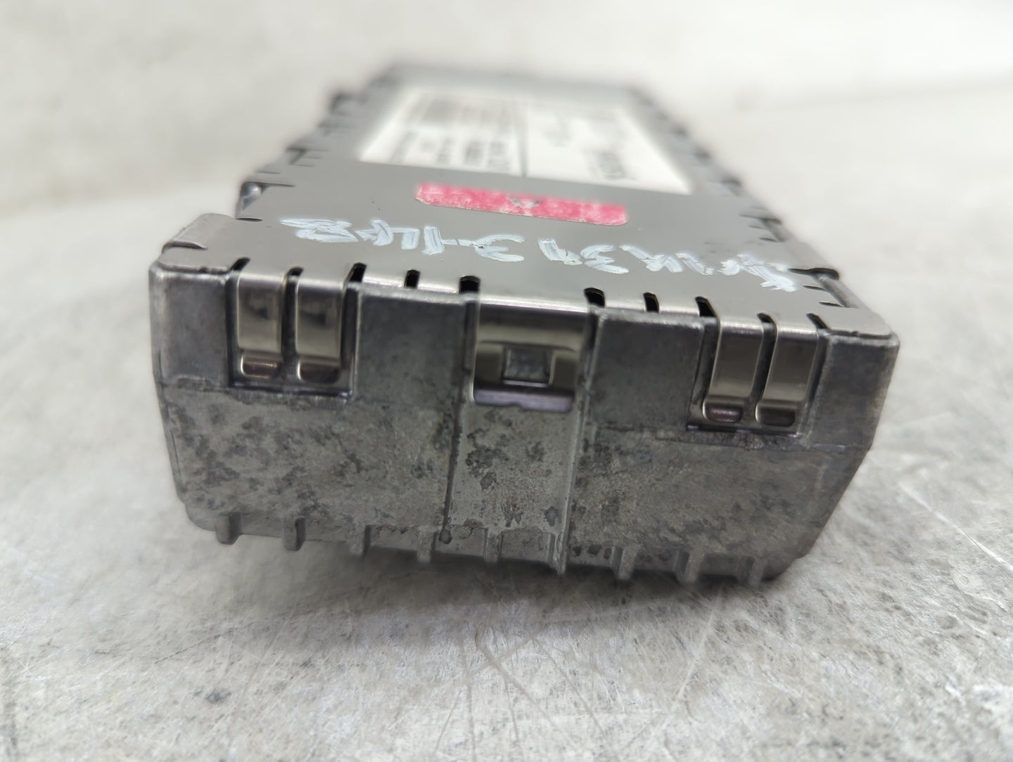 2012 Mercedes-Benz E-Class Radio AM FM Cd Player Receiver Replacement P/N:A2128706489 PN28284490 Fits OEM Used Auto Parts - 