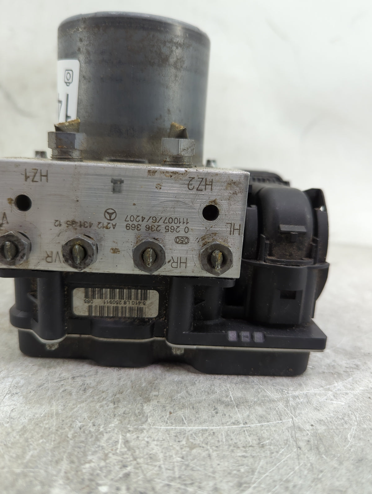2012 Mercedes-Benz E-Class Anti-Lock Brake ABS Pump Module Actuator OEM P/N:0265951614 A2124313512, 0265236369 Fits Fits 201