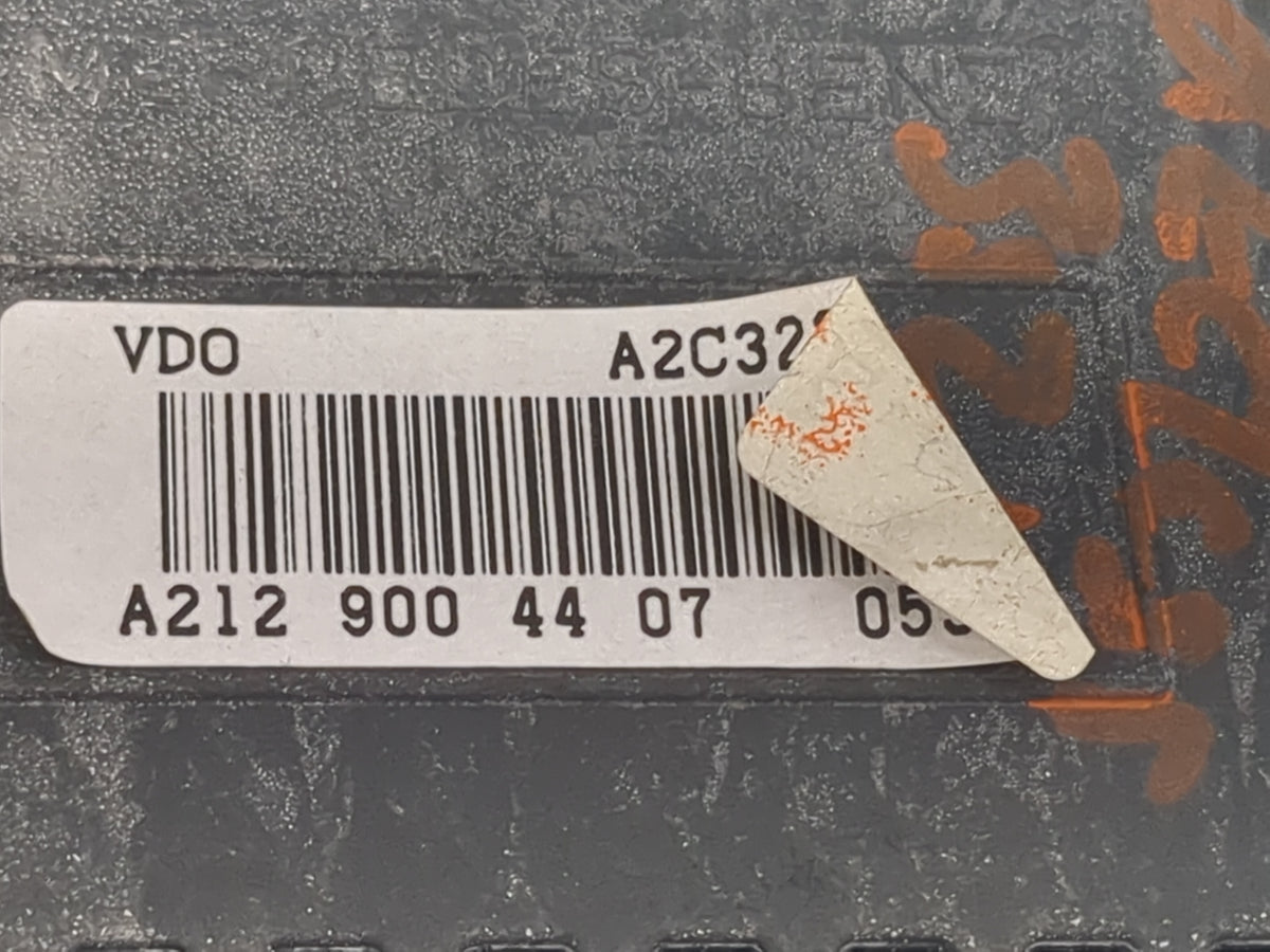 Mercedes-benz E-class Information Radio Display Screen 1471479 - Oemusedautoparts1.com