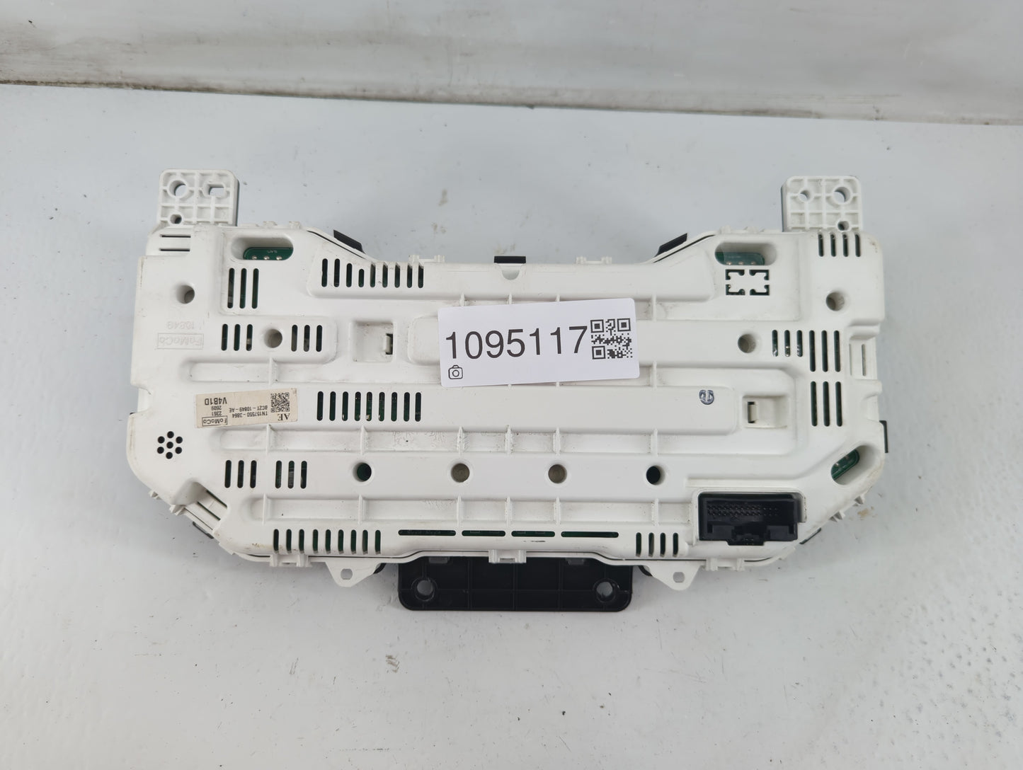 2012 Mercedes-Benz E250 Instrument Cluster Speedometer Gauges P/N:BC2T-10849-AE Fits Fits 2011 2013 OEM Used Auto Parts - Oe