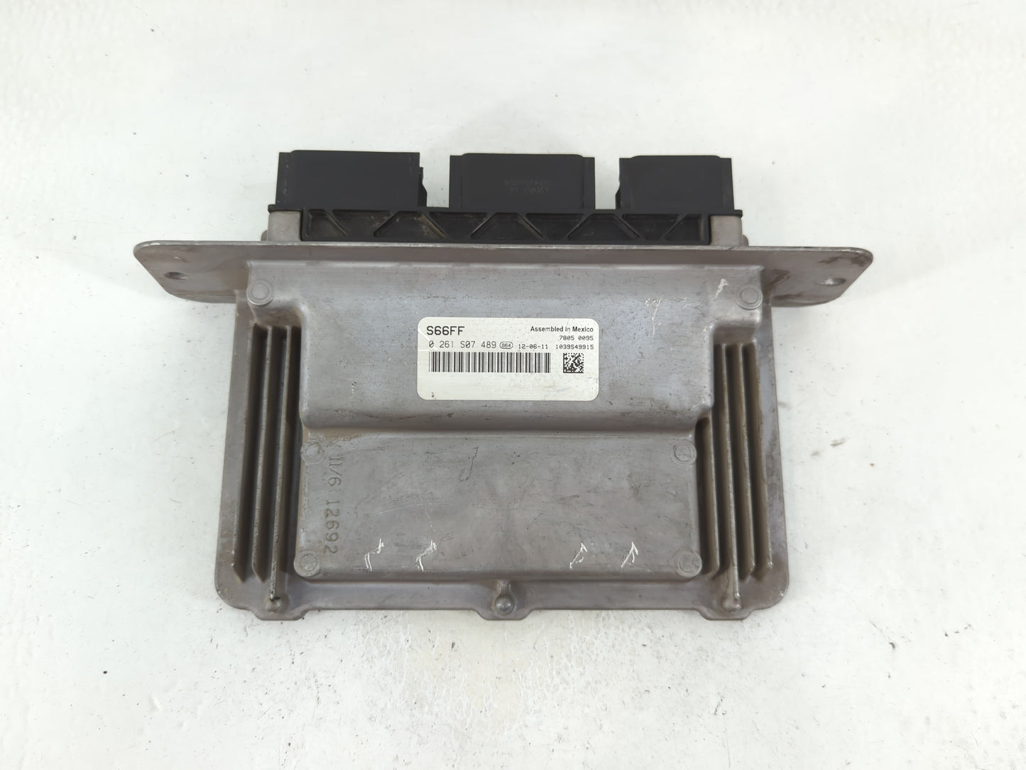 2012 Mercedes-Benz E250 PCM Engine Control Computer ECU ECM PCU OEM P/N:BC2A-12A650-BFC Fits Fits 2009 2010 2011 OEM Used Au
