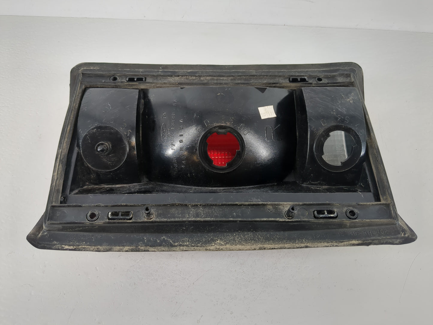 2012 Mercedes-Benz E250 Tail Light Assembly Passenger Right OEM P/N:F7UB-13440-AA Fits OEM Used Auto Parts - Oemusedautopart