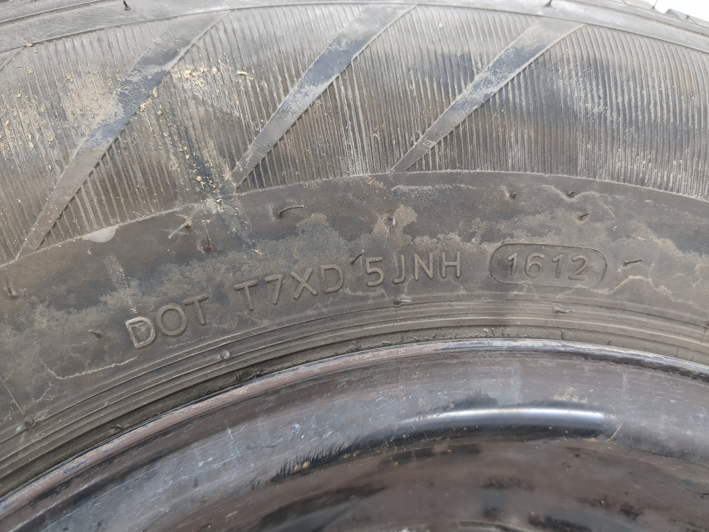 Mercedes-benz E250 Spare Donut Tire Wheel Rim Oem - Oemusedautoparts1.com