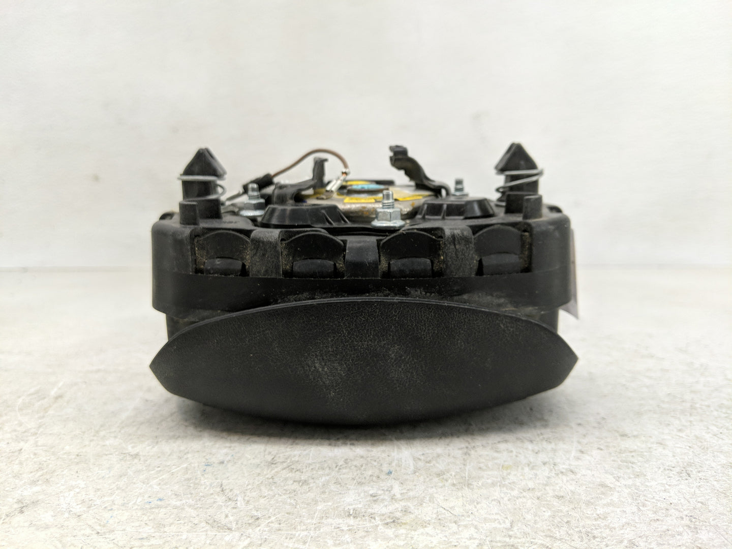 2012-2016 Mercedes-Benz E350 Air Bag Driver Left Steering Wheel Mounted Fits Fits 2012 2013 2014 2015 2016 2017 OEM Used Aut