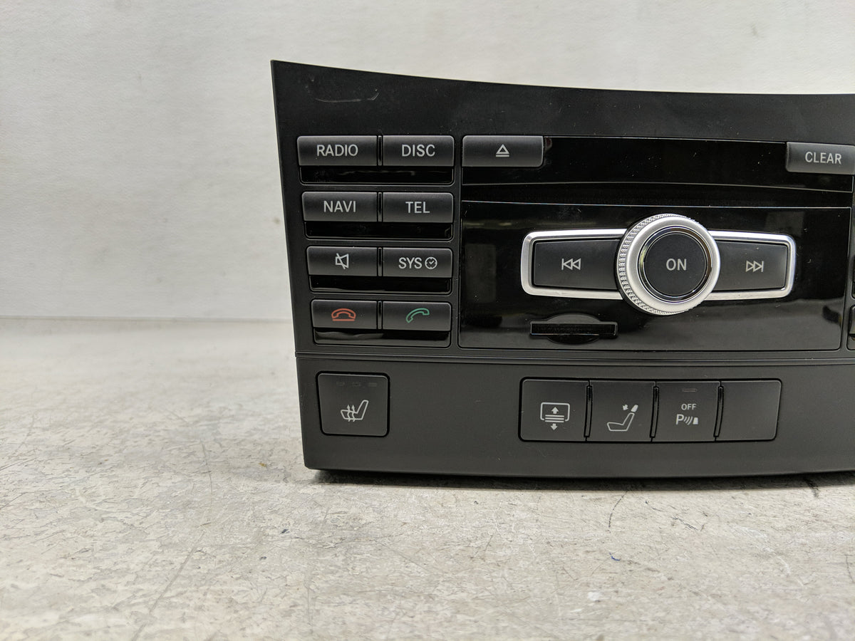 2012 Mercedes-Benz E350 Radio AM FM Cd Player Receiver Replacement P/N:A 212 900 65 13 Fits OEM Used Auto Parts - Oemusedaut