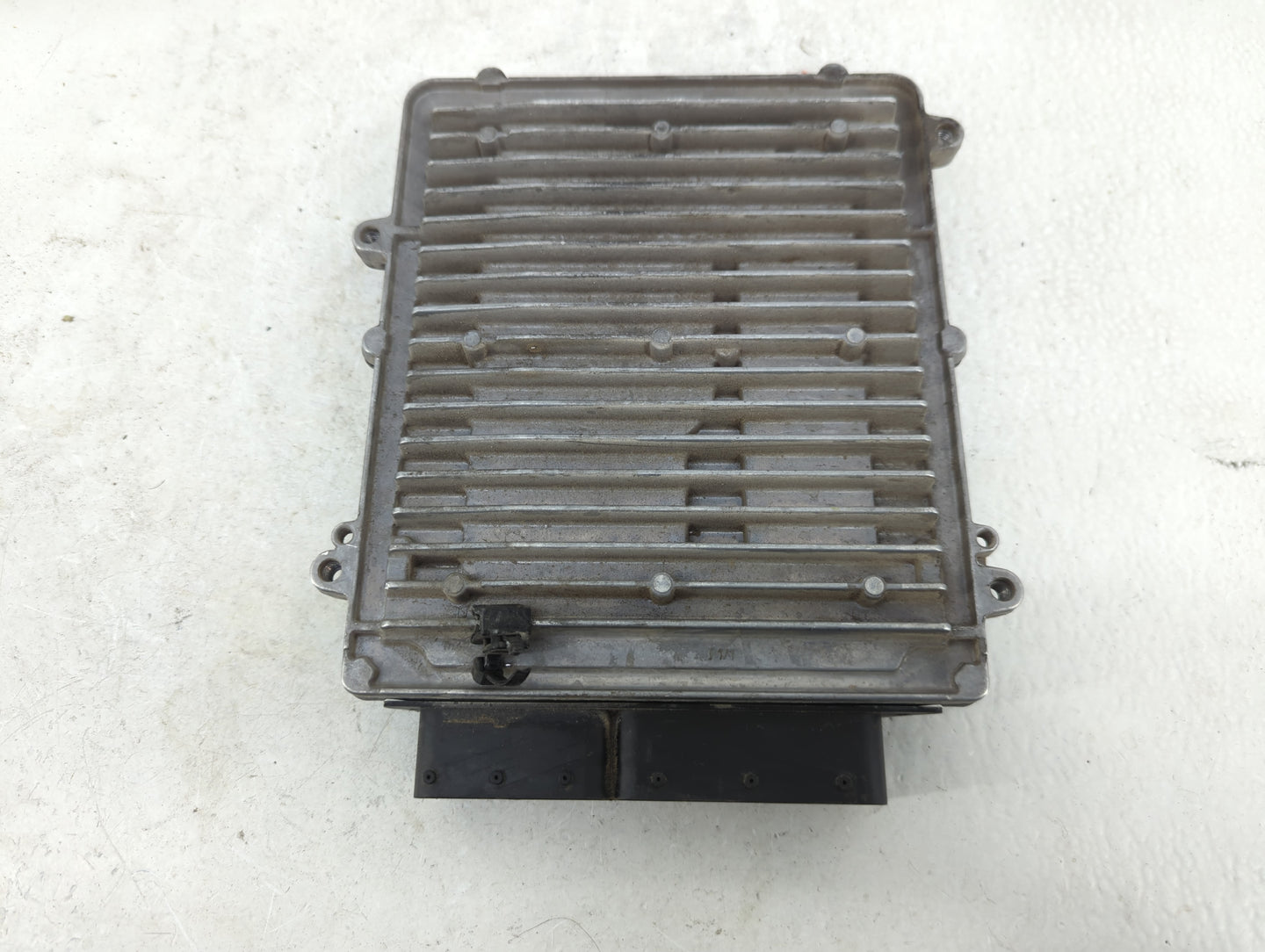2012-2013 Mercedes-Benz E350 PCM Engine Control Computer ECU ECM PCU OEM P/N:A2769001600 Fits Fits 2012 2013 OEM Used Auto P