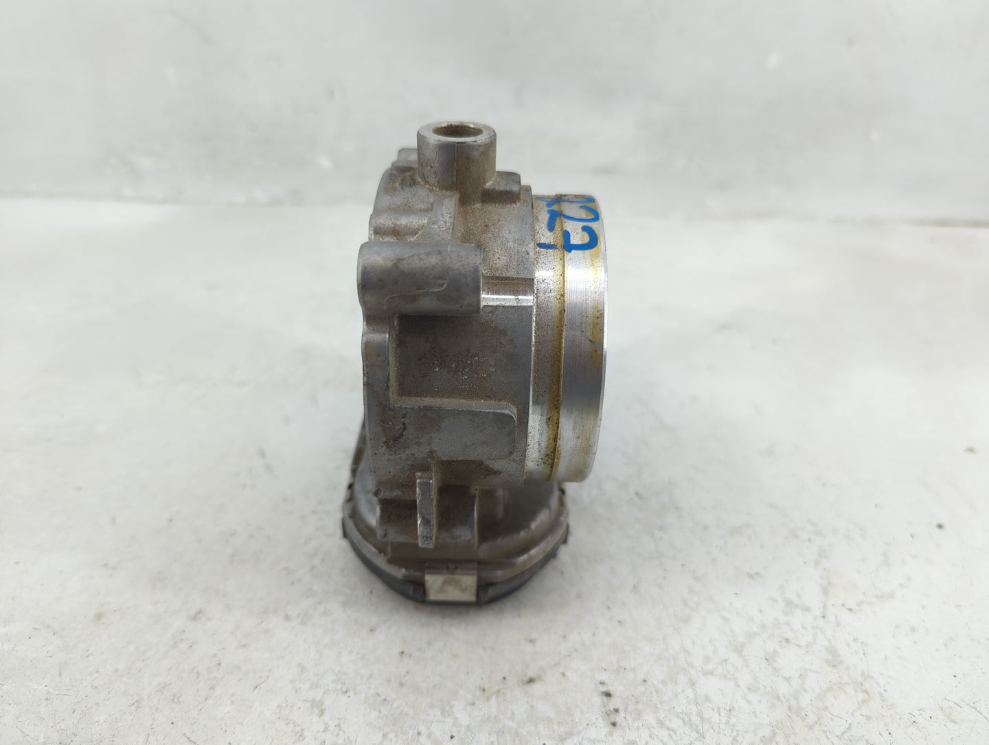 2012-2016 Mercedes-Benz E350 Throttle Body P/N:A 276 141 01 25 0 280 750 503 Fits OEM Used Auto Parts - Oemusedautoparts1.co