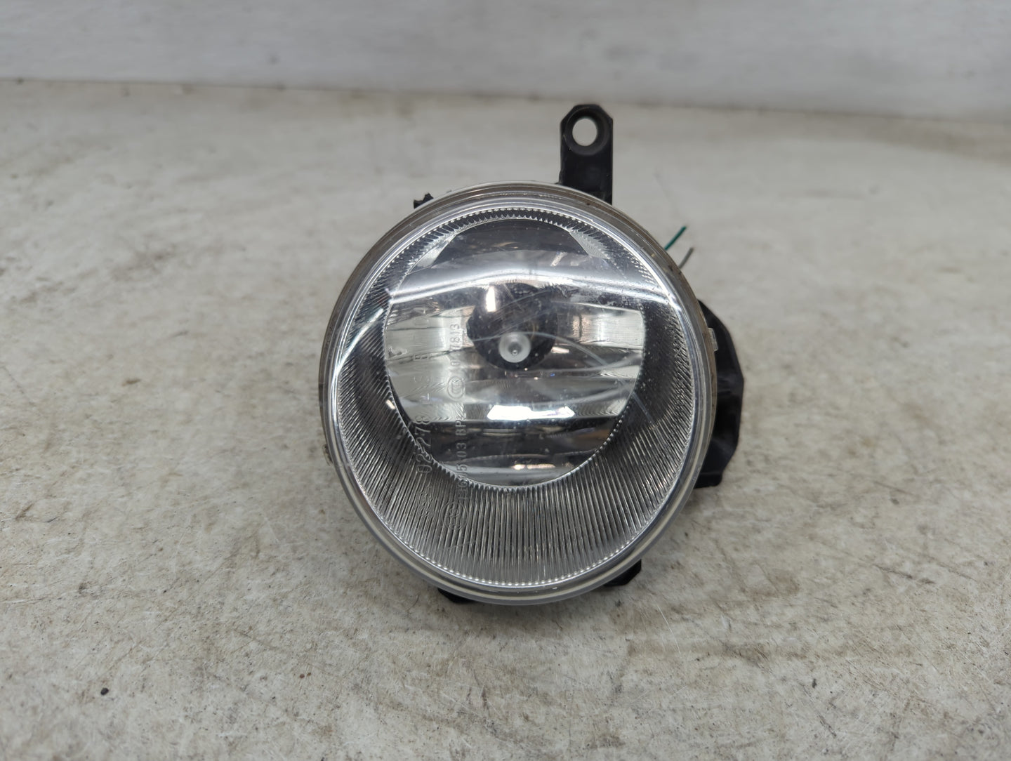 2012-2013 Mercedes-benz E350 Passenger Right Oem Fog Light Lamp - Oemusedautoparts1.com