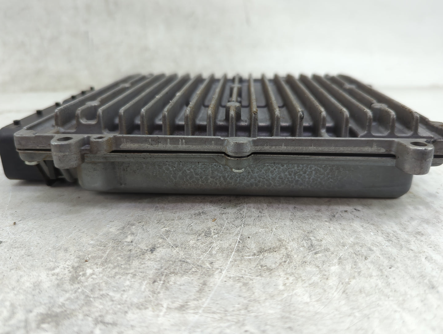 2012-2013 Mercedes-Benz E350 PCM Engine Control Computer ECU ECM PCU OEM P/N:0 261 S06 497 A 276 900 16 00 Fits Fits 2012 20