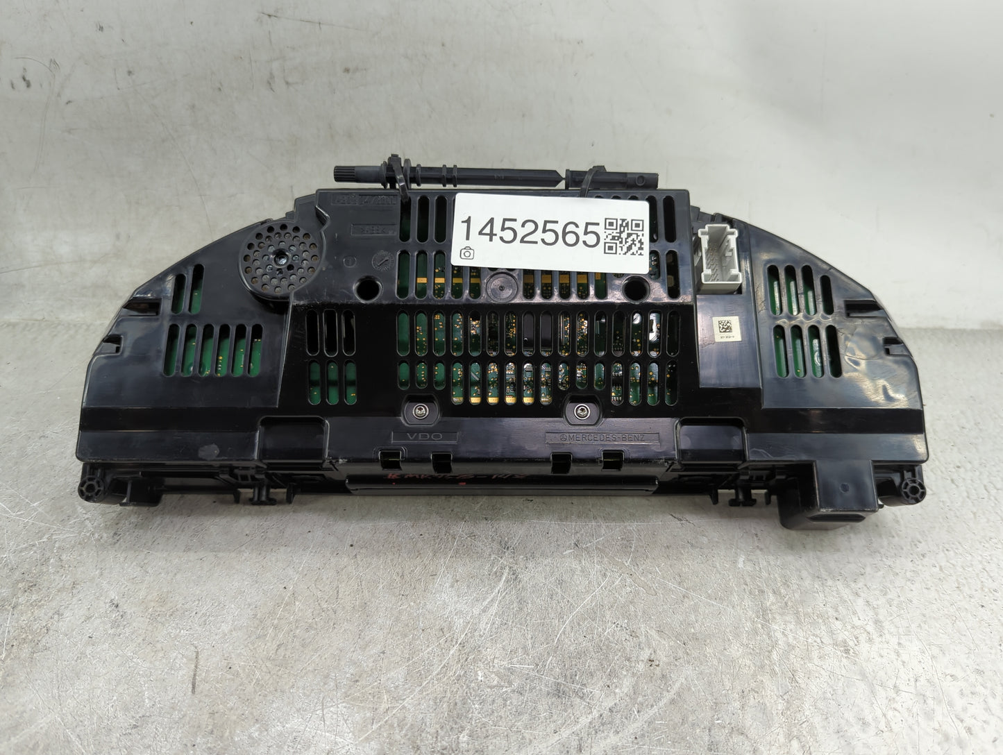 2012 Mercedes-Benz E350 Instrument Cluster Speedometer Gauges P/N:A2C53257171 Miles: Fits OEM Used Auto Parts - Oemusedautop