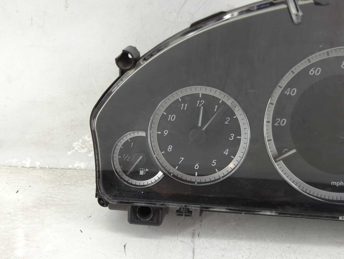 2012 Mercedes-Benz E350 Instrument Cluster Speedometer Gauges P/N:A212 900 35 13 Miles: Fits OEM Used Auto Parts - Oemusedau