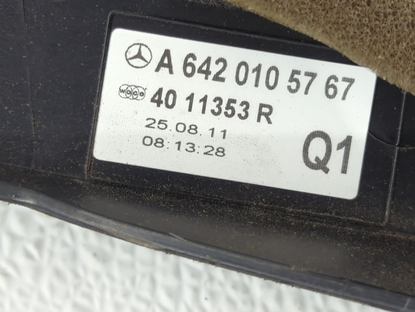 2012 Mercedes-benz E350 Engine Cover - Oemusedautoparts1.com