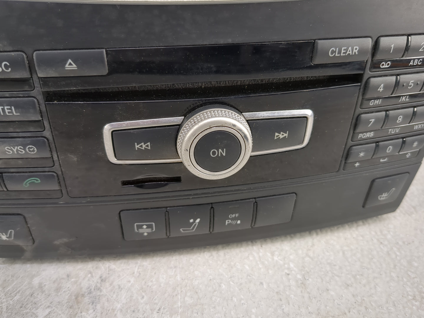 2011-2012 Mercedes-Benz E350 Radio AM FM Cd Player Receiver Replacement P/N:A 212 900 65 13 Fits Fits 2011 2012 OEM Used Aut